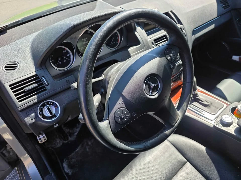 2011 Mercedes-Benz W204 C-Class - Image 5 of 7
