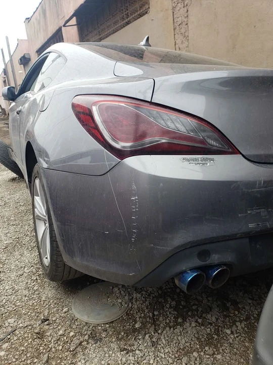 2011 Hyundai Genesis Coupe - Image 2 of 5