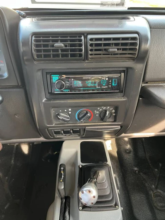 2000 Jeep TJ Wrangler - Image 11 of 13