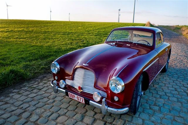 1955 Aston Martin DB1 & DB2 & DB2/4 & DB Mark III - Image 29 of 30