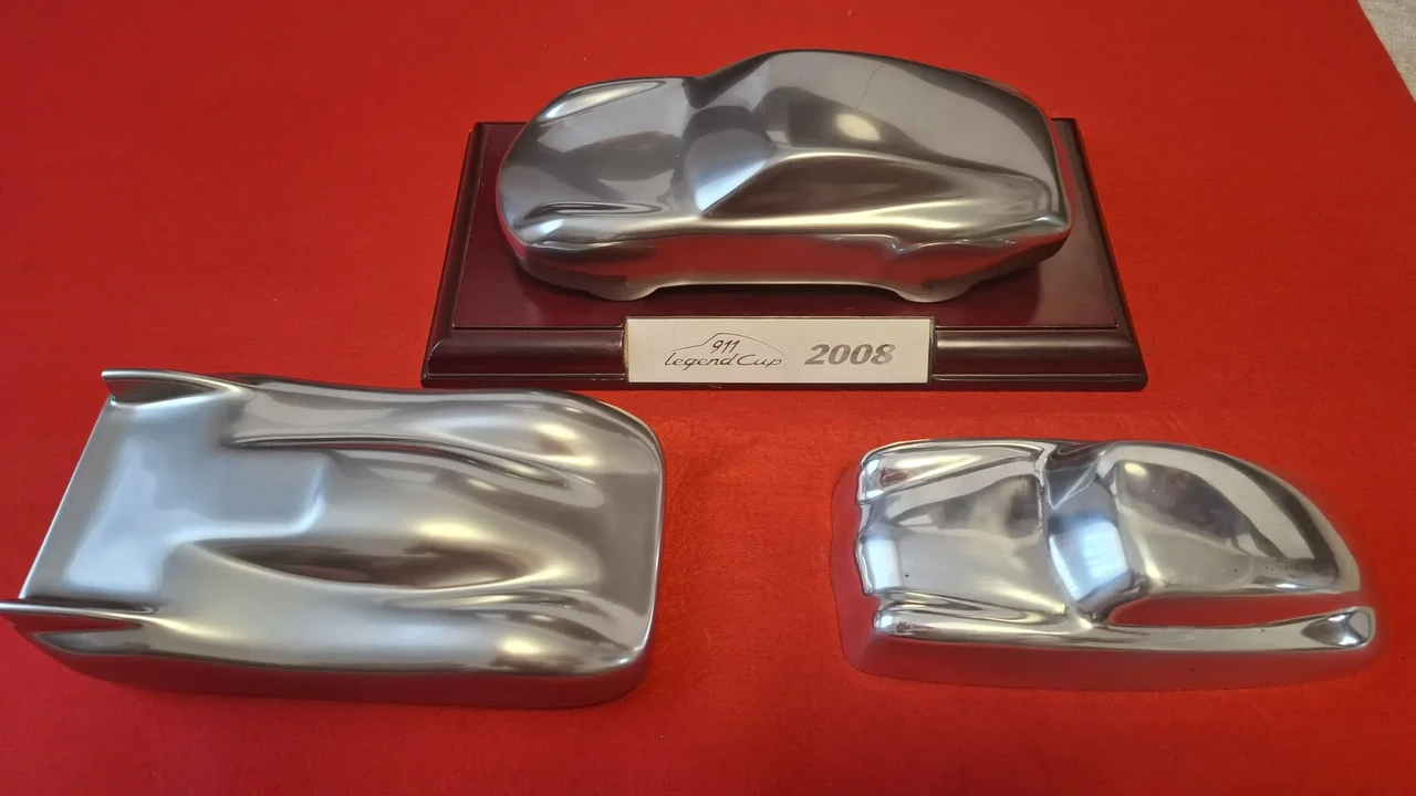 Porsche - Image 3 of 20