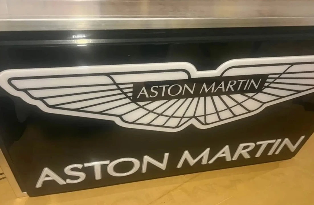Aston Martin - Image 3 of 7