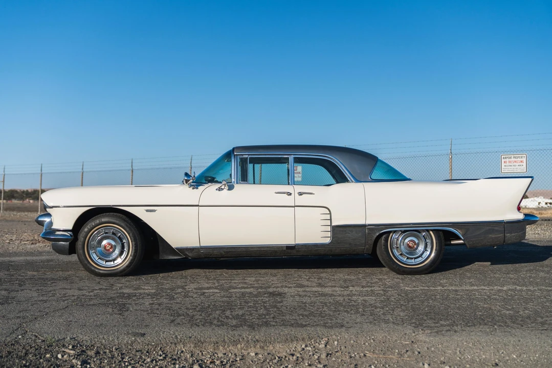 1957 Cadillac Eldorado 3rd Gen - Image 15 of 31