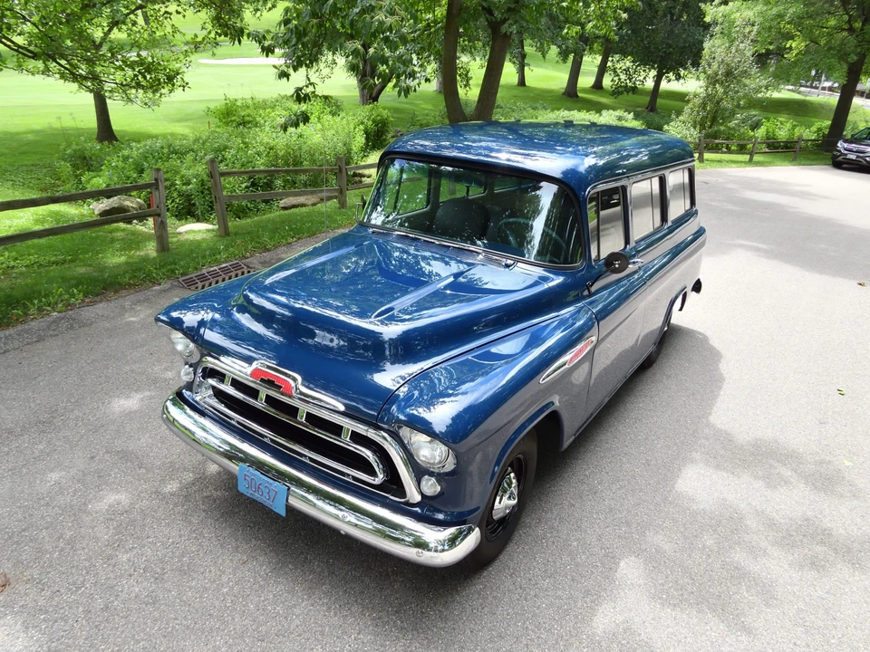 1957 Chevrolet Suburban 4th Gen - Image 2 of 31