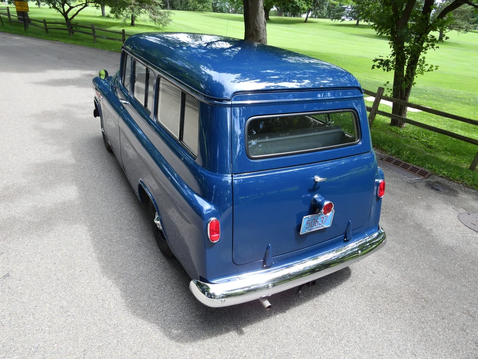 1957 Chevrolet Suburban 4th Gen - Image 6 of 31