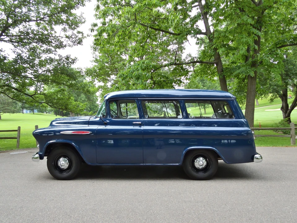 1957 Chevrolet Suburban 4th Gen - Image 4 of 31