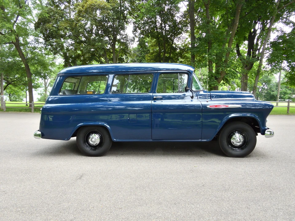 1957 Chevrolet Suburban 4th Gen - Image 11 of 31