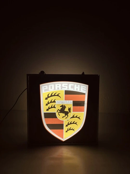 Porsche - Image 5 of 31