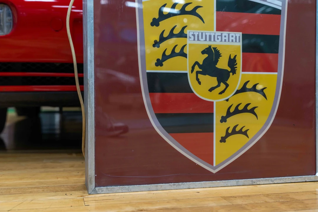 Porsche - Image 15 of 31
