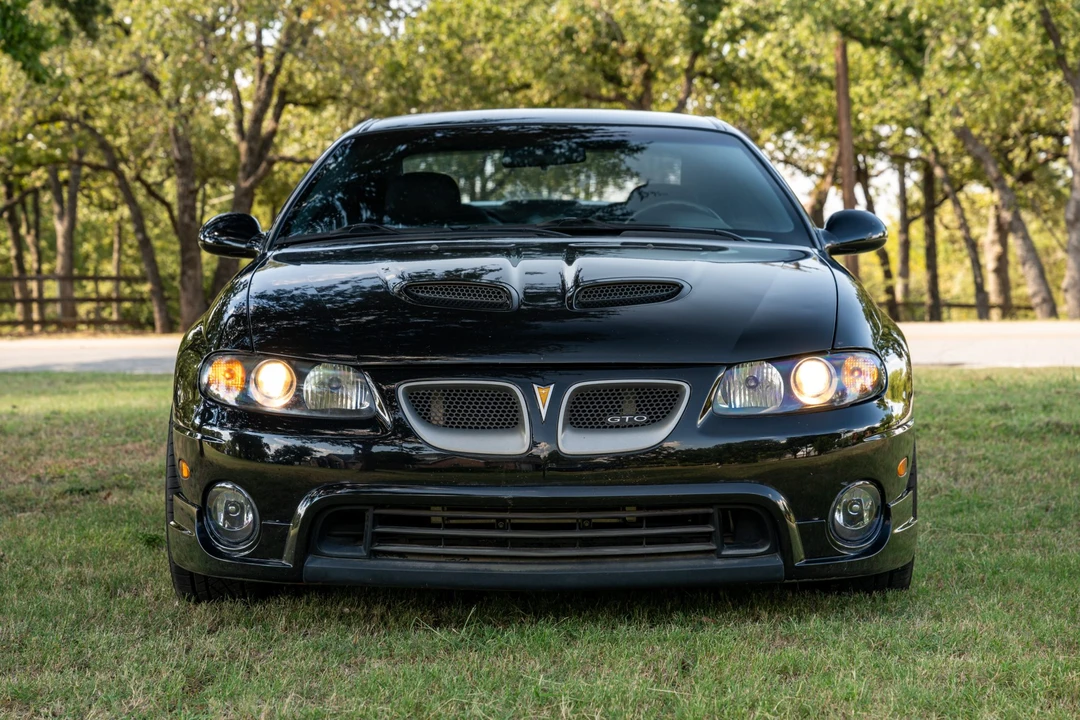 2005 Pontiac GTO 4th Gen - Image 10 of 31
