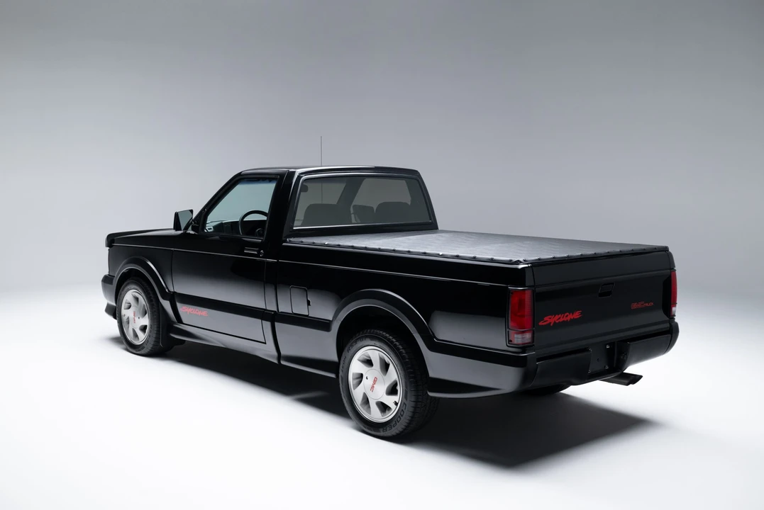 1991 GMC Syclone - Image 28 of 31