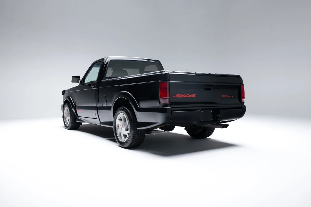 1991 GMC Syclone - Image 27 of 31