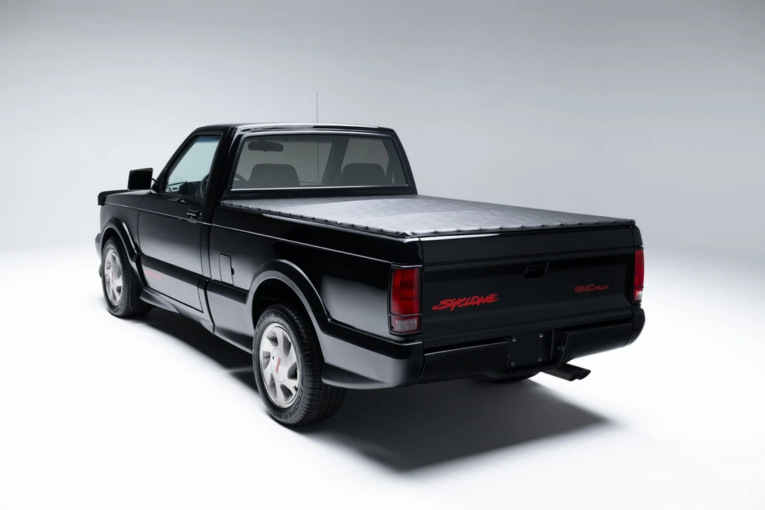 1991 GMC Syclone - Image 24 of 31