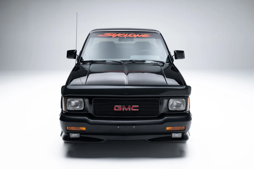 1991 GMC Syclone - Image 5 of 31