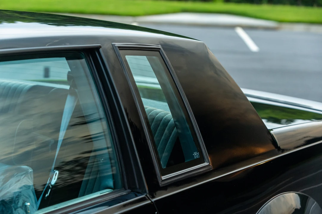1987 Buick Grand National GNX - Image 23 of 31