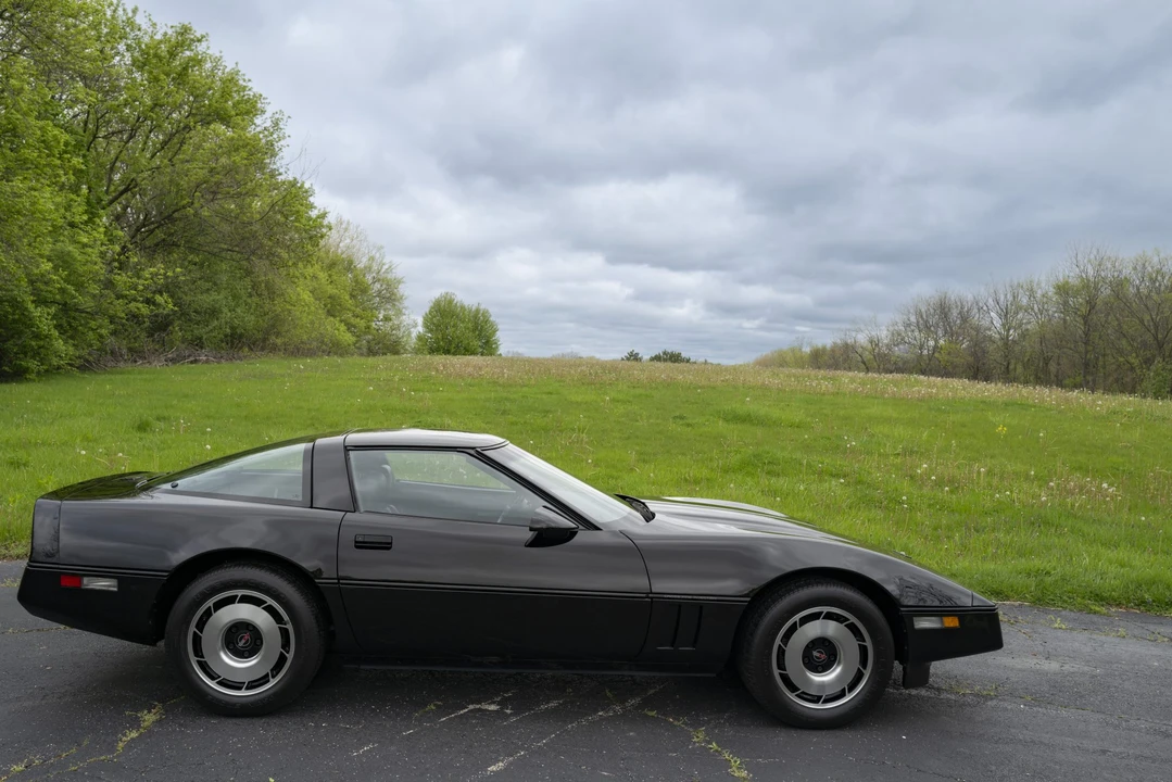 1984 Chevrolet Corvette C4 - Image 15 of 31