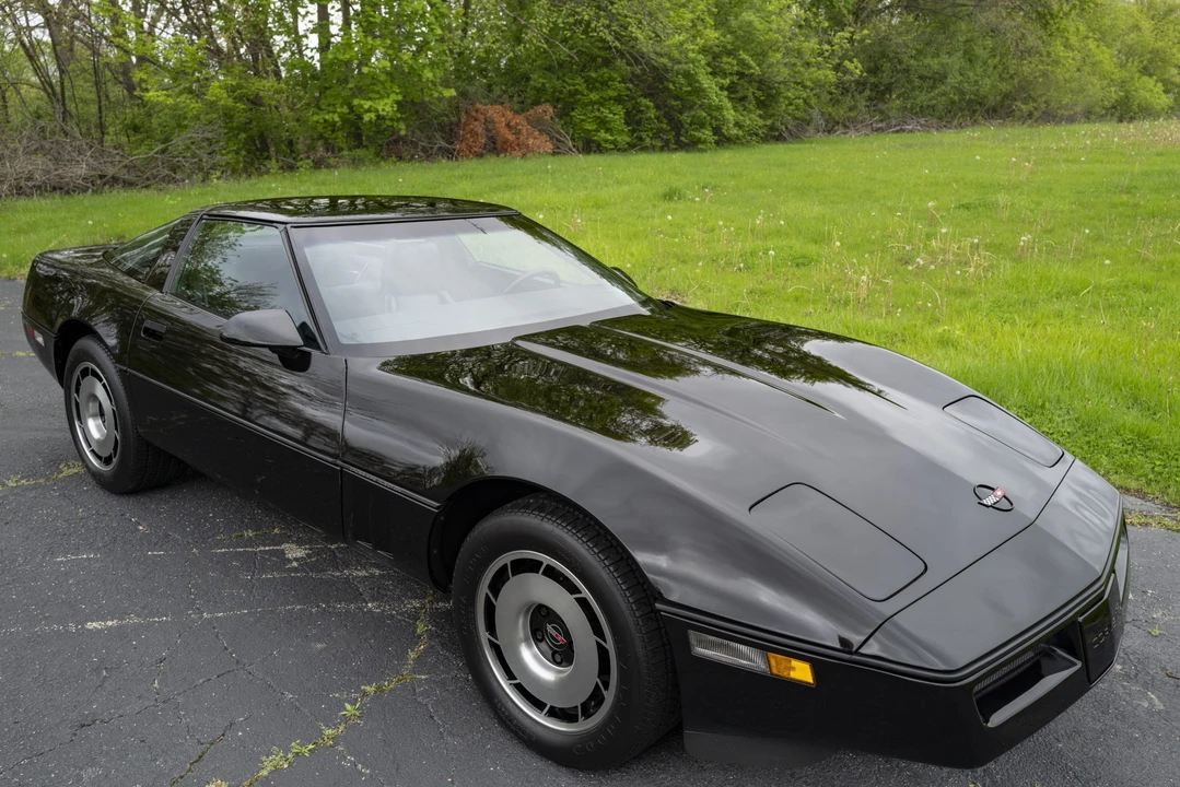 1984 Chevrolet Corvette C4 - Image 16 of 31