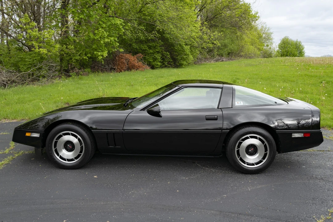1984 Chevrolet Corvette C4 - Image 8 of 31