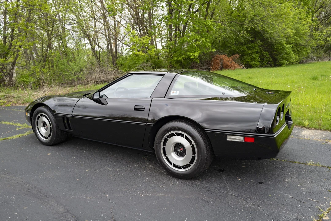 1984 Chevrolet Corvette C4 - Image 9 of 31