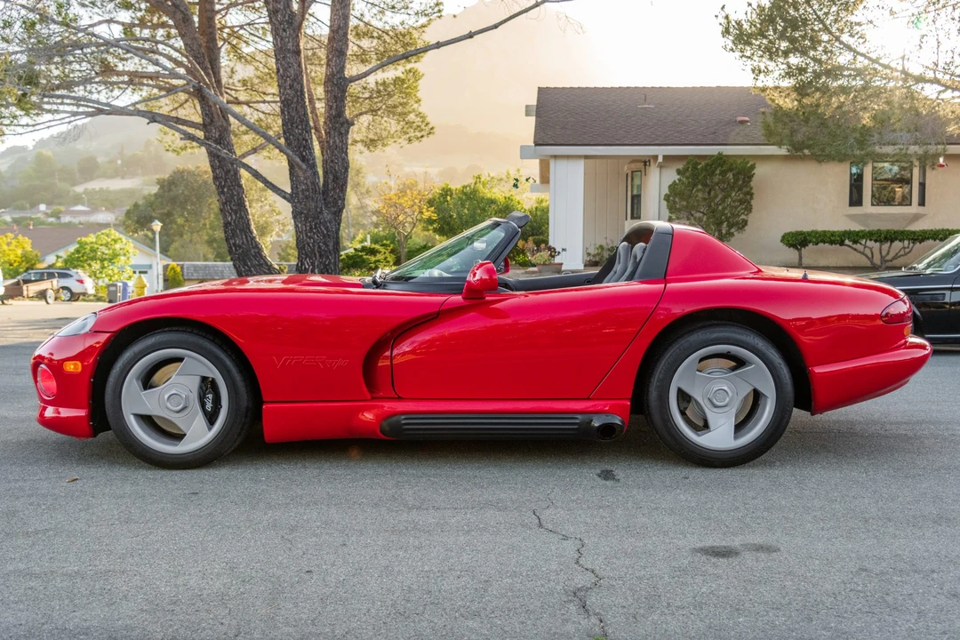 1993 Dodge Viper 1st Gen - Image 2 of 31