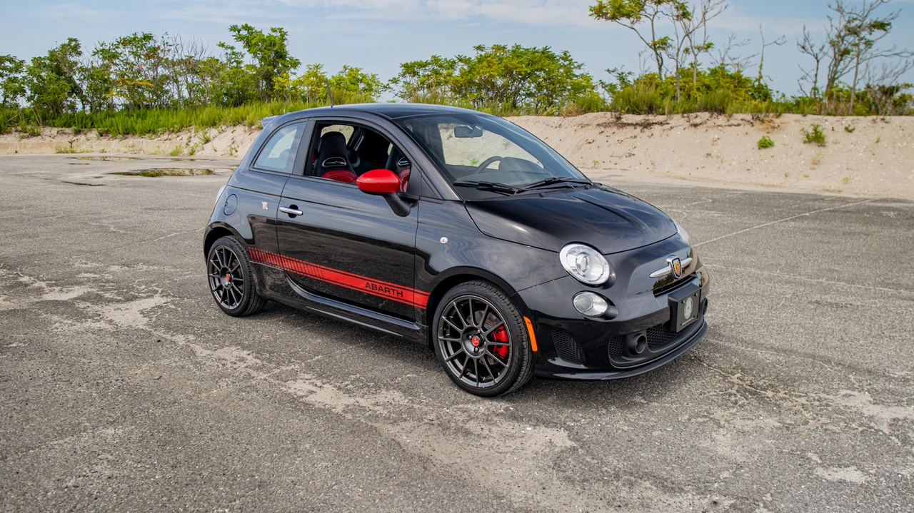 2013 Fiat Abarth 500 - Image 24 of 31