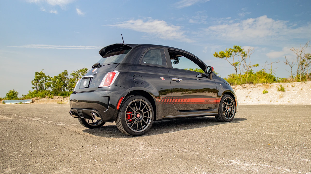 2013 Fiat Abarth 500 - Image 19 of 31