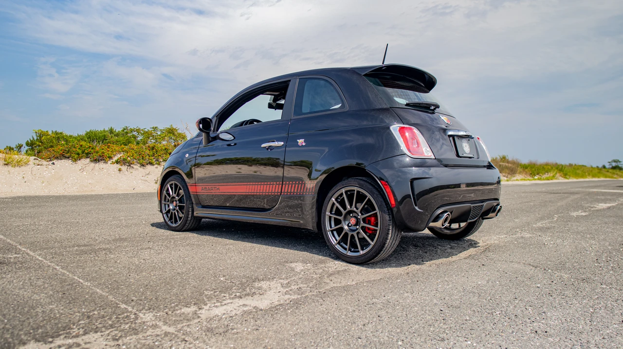 2013 Fiat Abarth 500 - Image 9 of 31