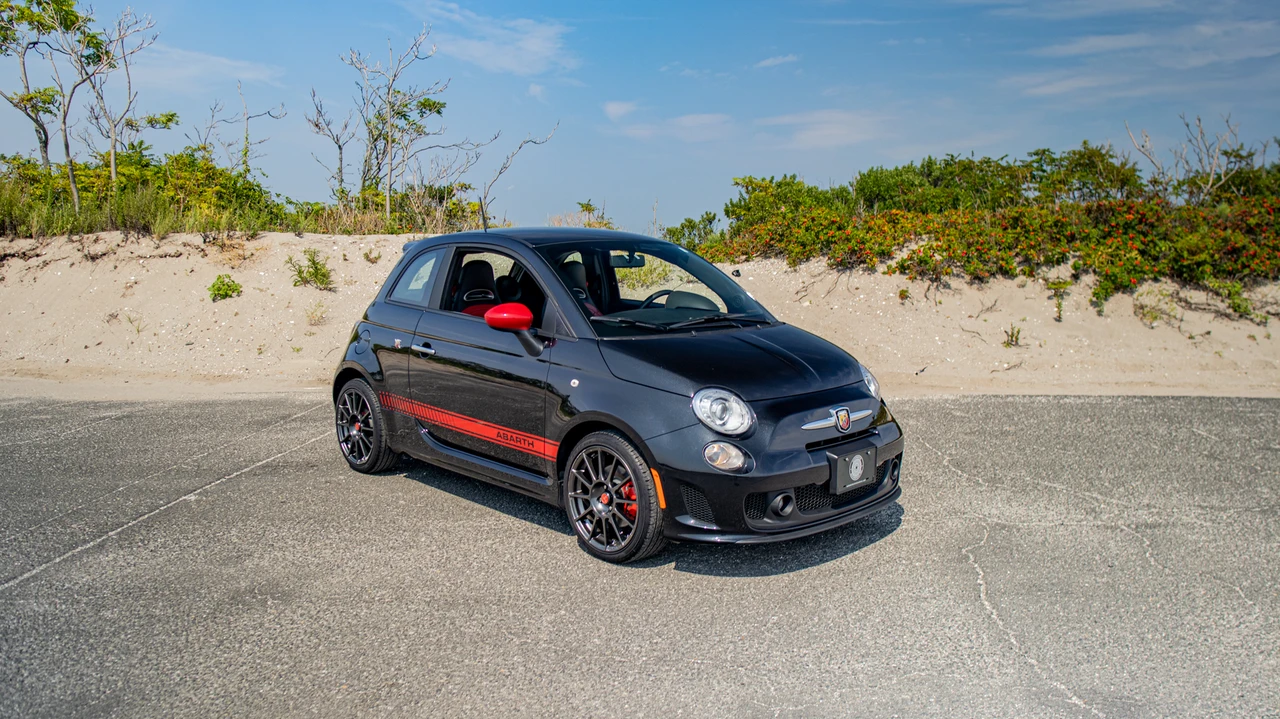 2013 Fiat Abarth 500 - Image 27 of 31