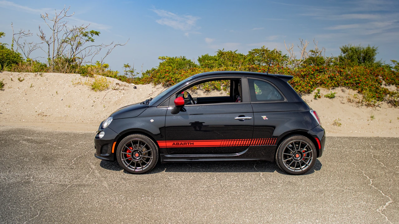 2013 Fiat Abarth 500 - Image 7 of 31