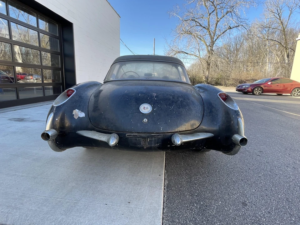 1957 Chevrolet Corvette C1 - Image 10 of 31
