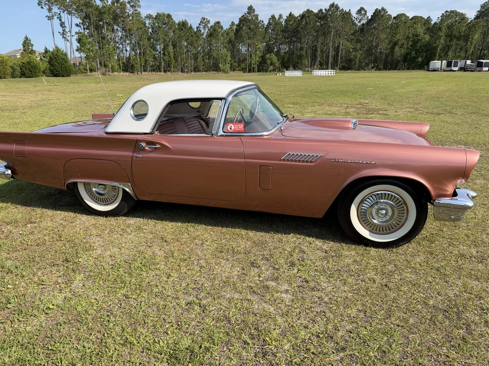 1957 Ford Thunderbird 1st Gen - Image 18 of 31
