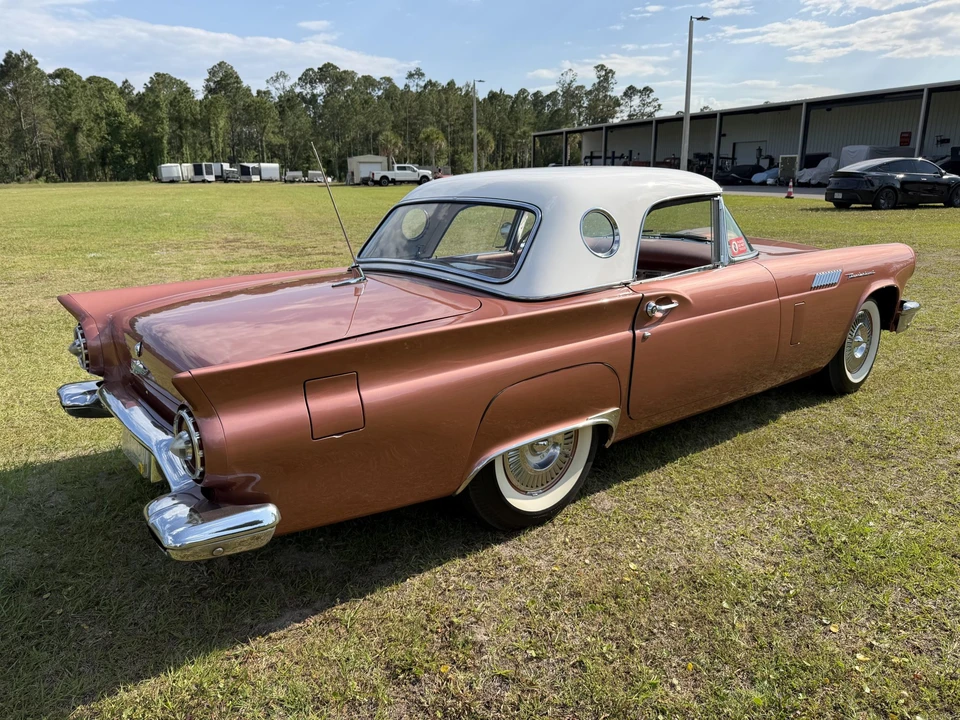 1957 Ford Thunderbird 1st Gen - Image 16 of 31