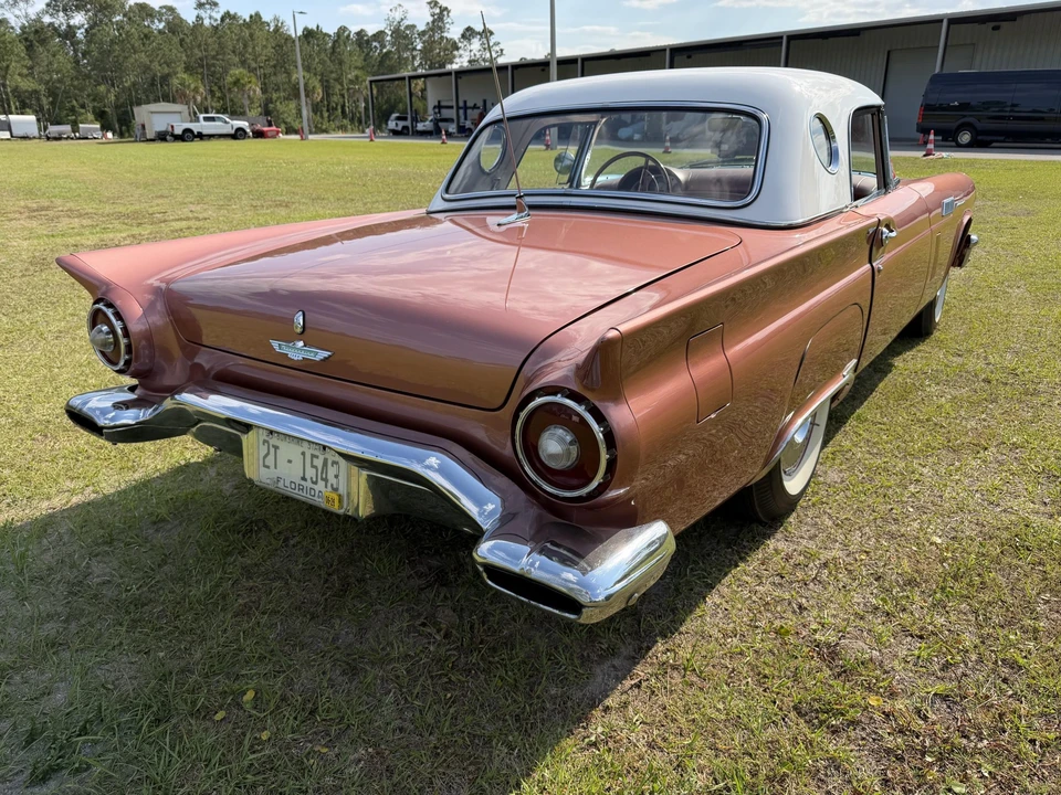 1957 Ford Thunderbird 1st Gen - Image 15 of 31