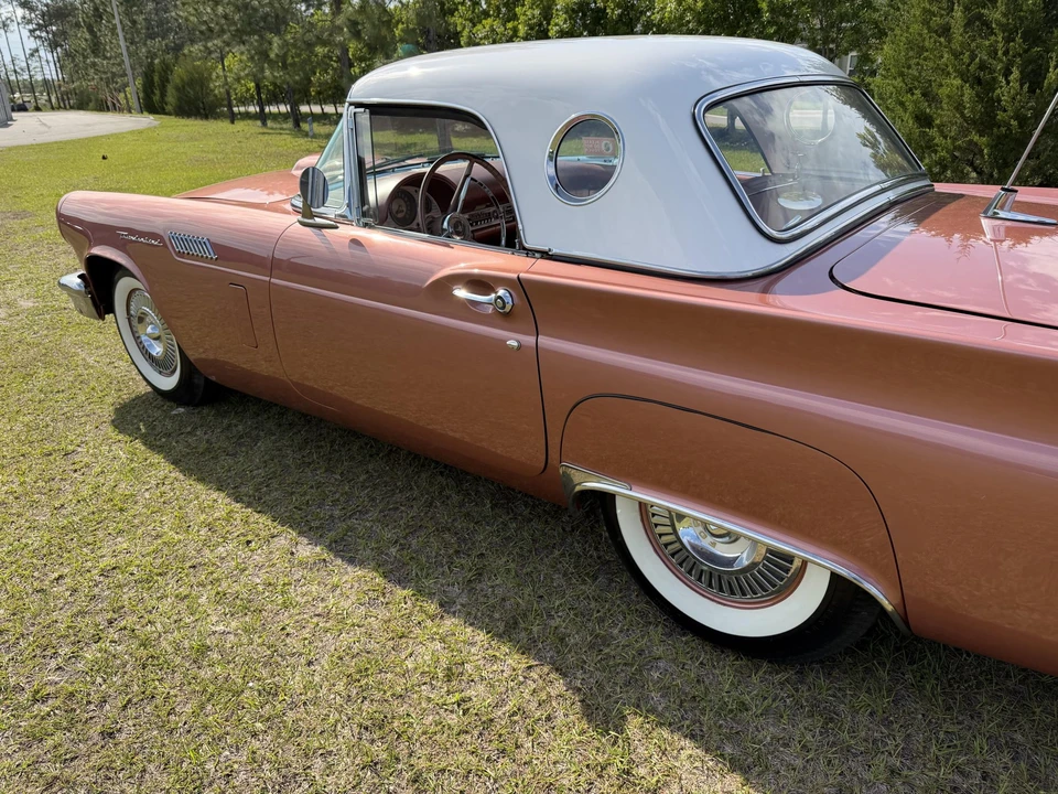 1957 Ford Thunderbird 1st Gen - Image 21 of 31