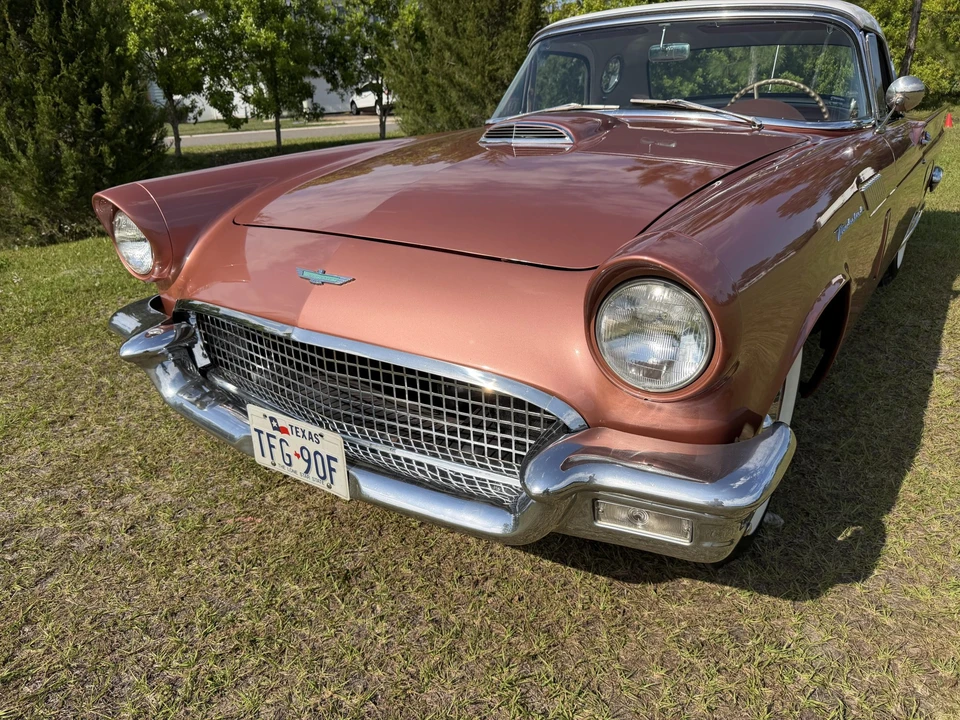 1957 Ford Thunderbird 1st Gen - Image 19 of 31