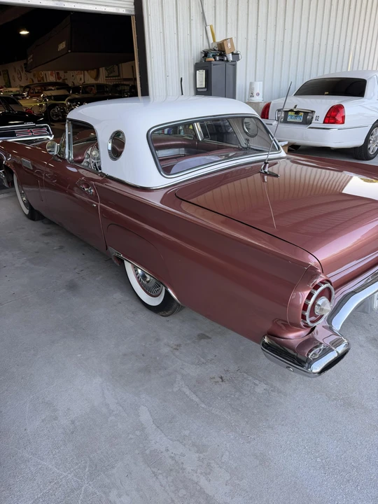 1957 Ford Thunderbird 1st Gen - Image 23 of 31