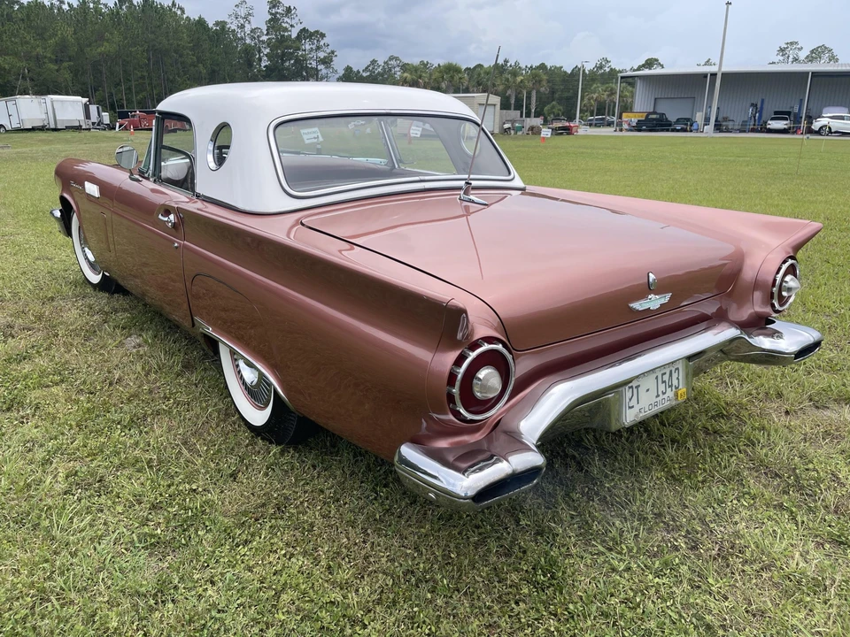 1957 Ford Thunderbird 1st Gen - Image 15 of 31