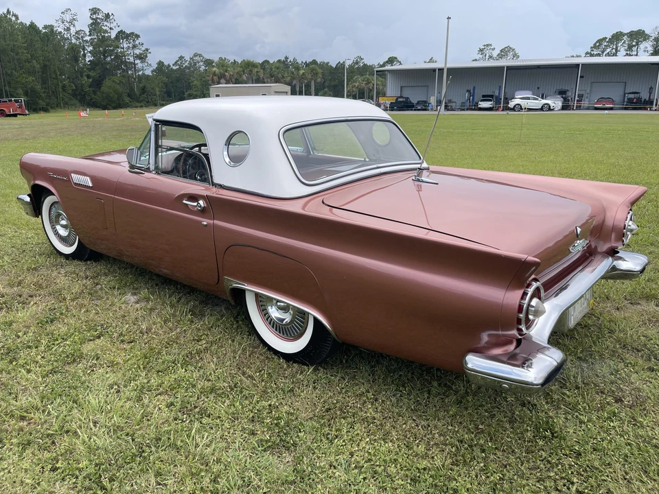 1957 Ford Thunderbird 1st Gen - Image 16 of 31