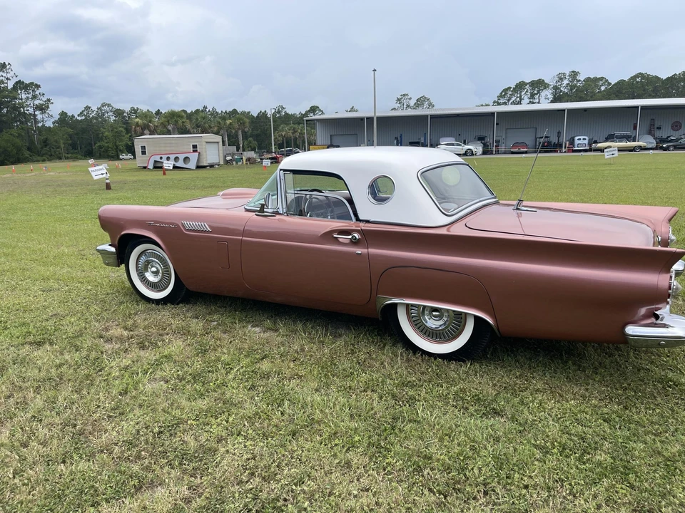 1957 Ford Thunderbird 1st Gen - Image 17 of 31