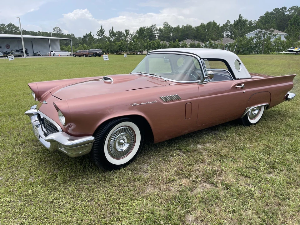 1957 Ford Thunderbird 1st Gen - Image 20 of 31