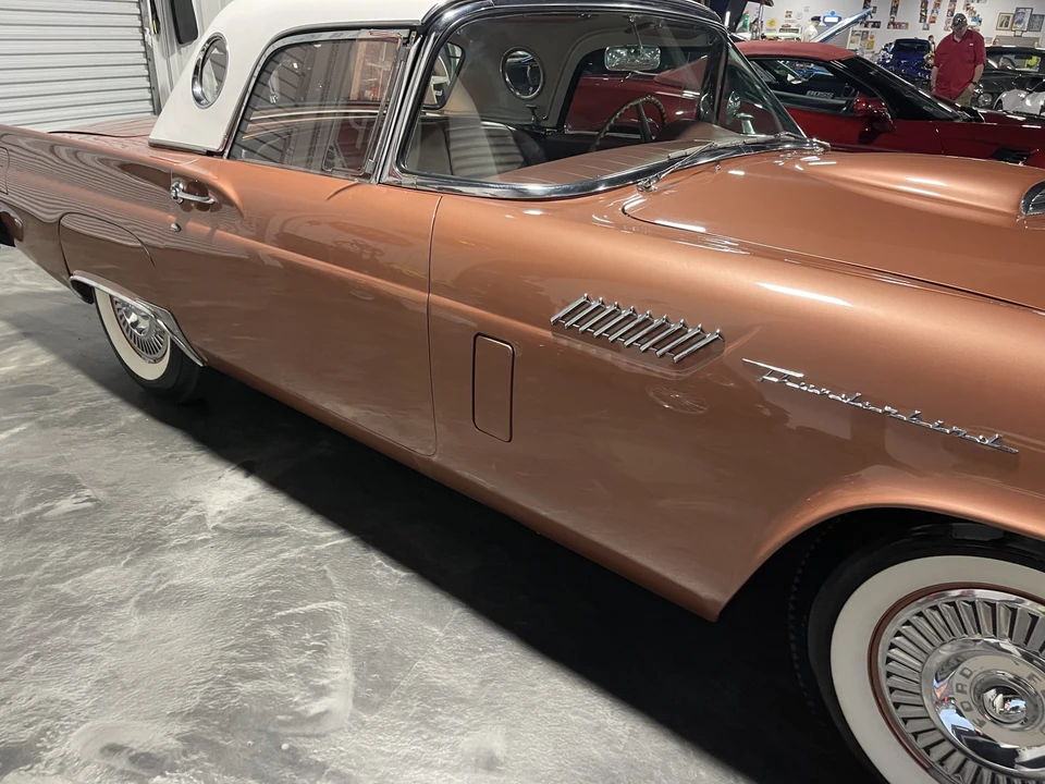 1957 Ford Thunderbird 1st Gen - Image 29 of 31