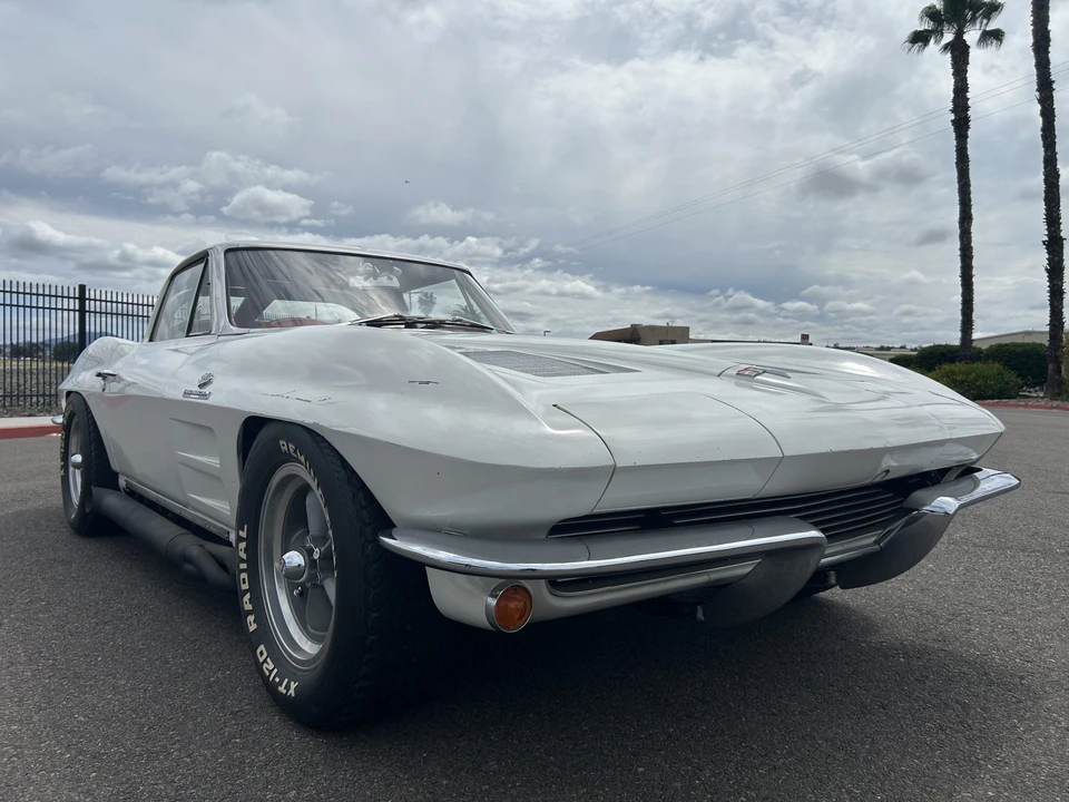 1963 Chevrolet Corvette C2 - Image 18 of 31