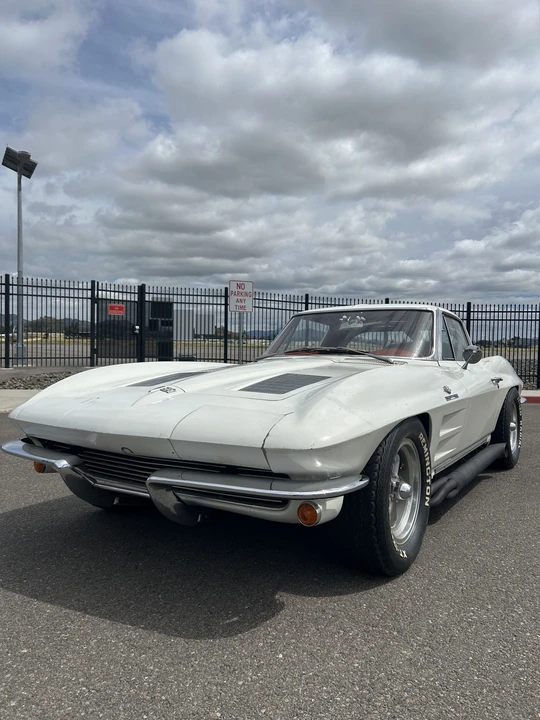 1963 Chevrolet Corvette C2 - Image 6 of 31