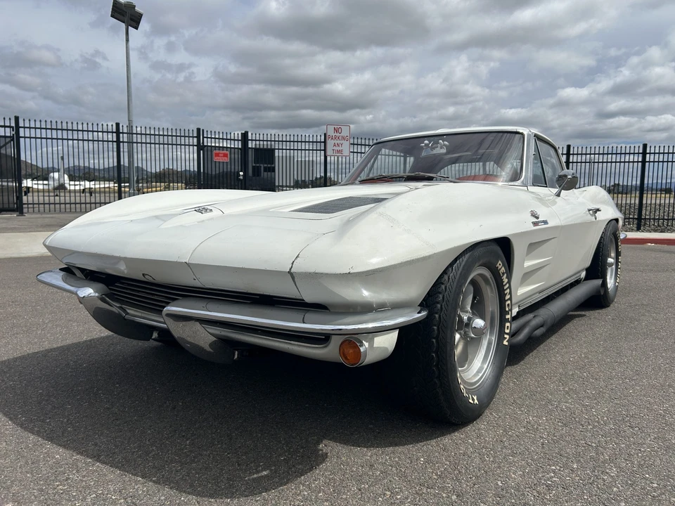 1963 Chevrolet Corvette C2 - Image 4 of 31