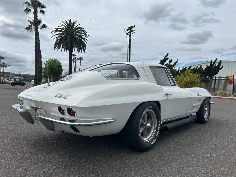 1963 Chevrolet Corvette C2 - Image 25 of 31
