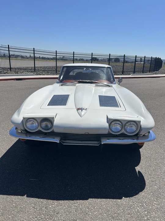 1963 Chevrolet Corvette C2 - Image 16 of 31