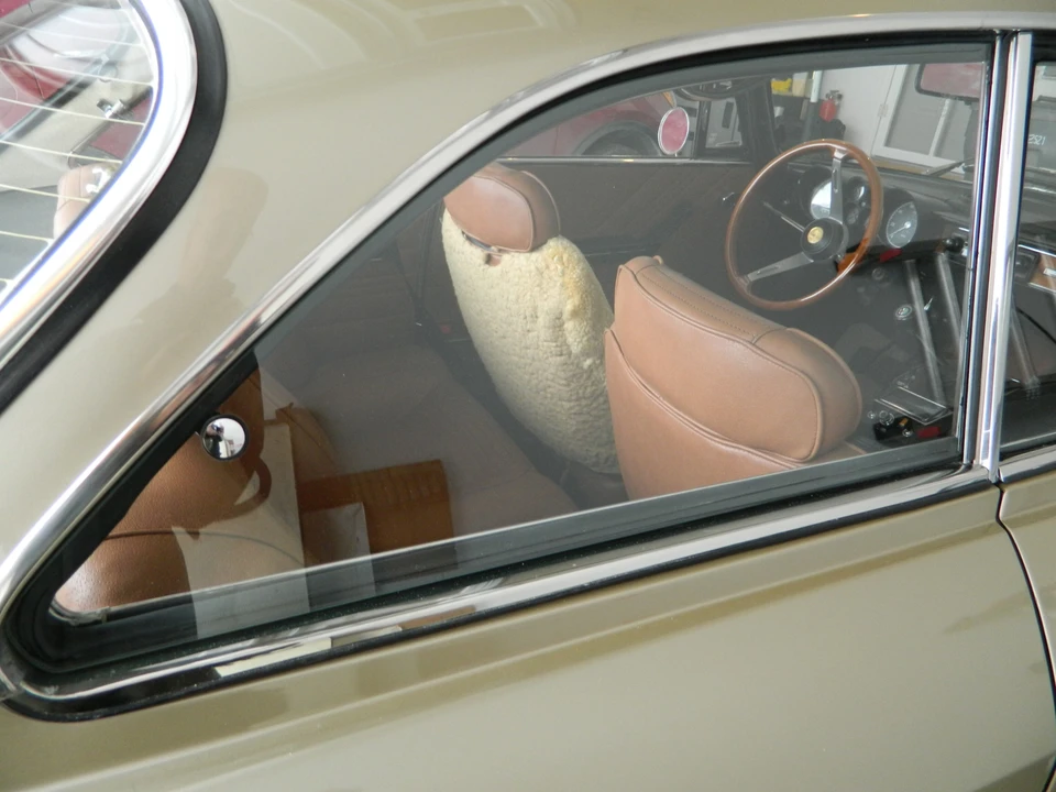 1972 Alfa Romeo 2000 GT Veloce - Image 15 of 31