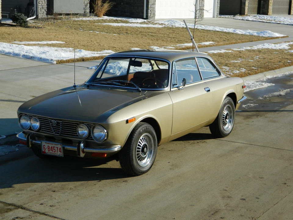 1972 Alfa Romeo 2000 GT Veloce - Image 5 of 31