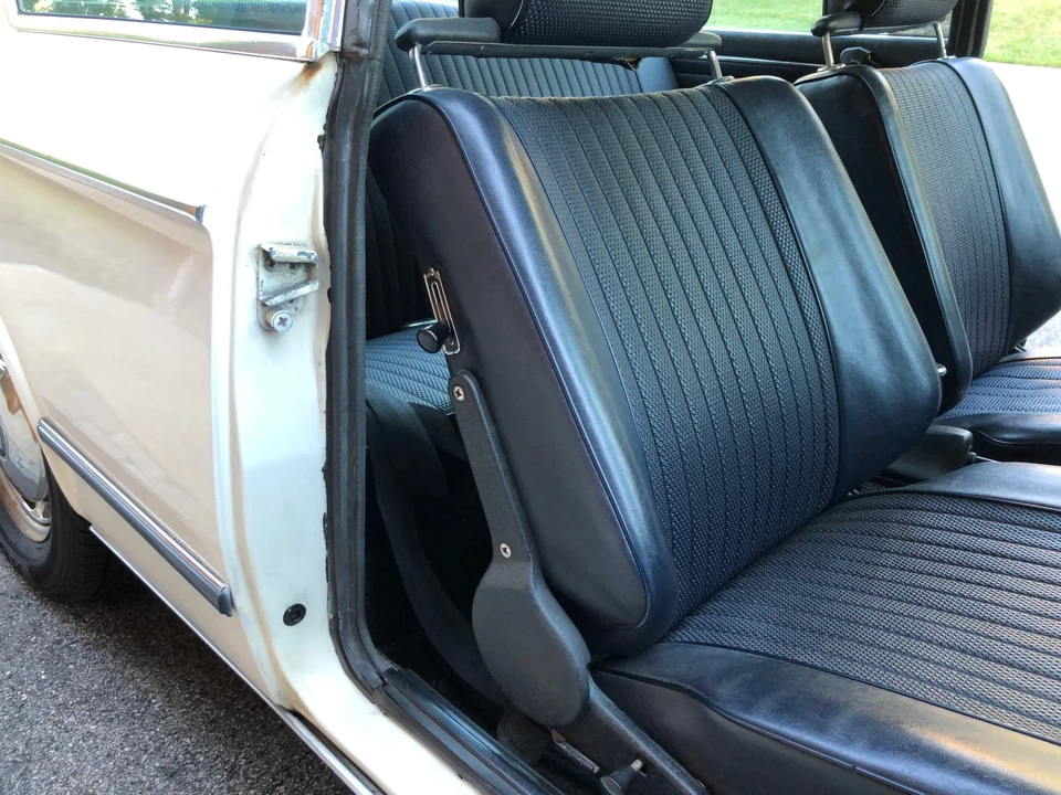 1972 BMW 2002 - Image 30 of 31