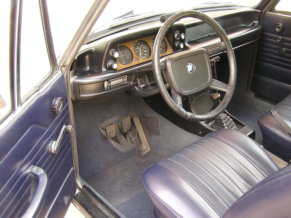 1975 BMW 2002 - Image 25 of 31